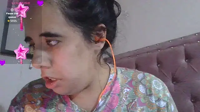 Snapshot of annarose19 chatting on 11, 6, 2026 annarose19 online show from 11, 6, 2026