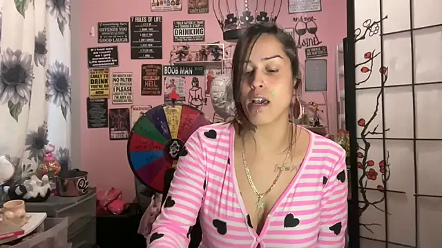 latinacubana online show from 30, 1, 2025