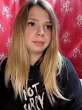 Zuli Kiska online show from 9, 11, 2025