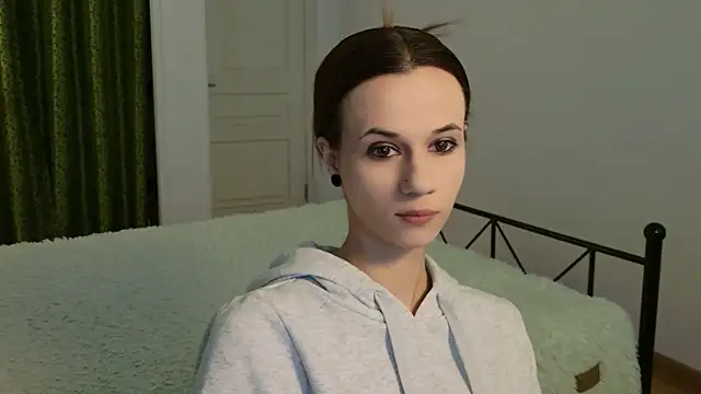 ItsAlisia online show from 28, 9, 2025