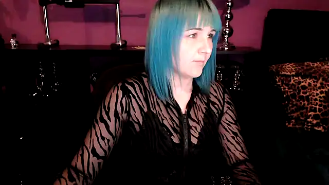 Snapshot of beauty-of-pain chatting on 4, 5, 2026 beauty-of-pain online show from 4, 5, 2026