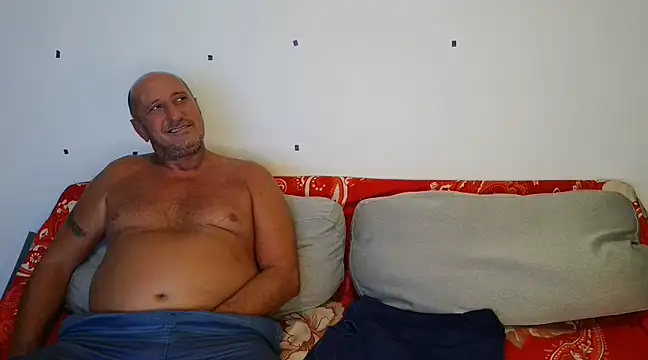 Snapshot of jhon_gade chatting on 4, 3, 2025 jhon gade online show from 4, 3, 2025