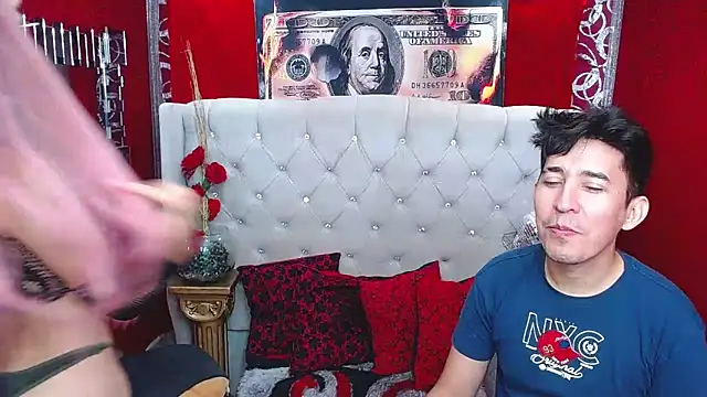 Snapshot of shannentrans chatting on 12, 12, 2024 shannentrans online show from 12, 12, 2024