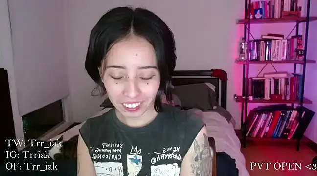 Snapshot of babyluna_8_8 chatting on 22, 1, 2025 babyluna 8 8 online show from 22, 1, 2025