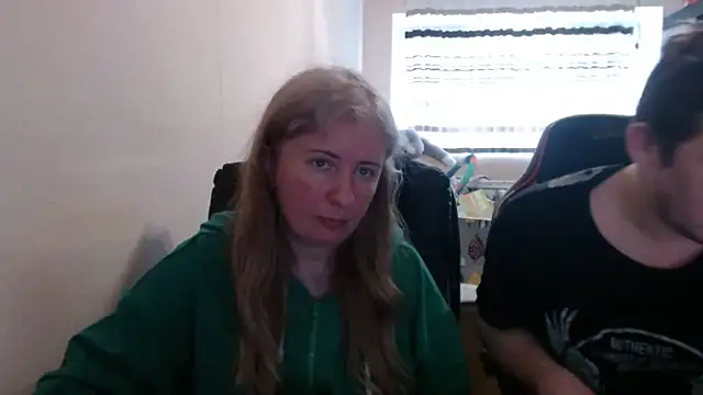 PeterAndJen online show from 18, 4, 2026