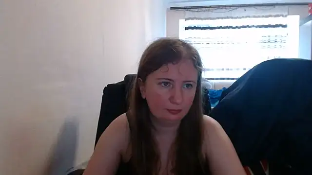 Snapshot of PeterAndJen chatting on 19, 7, 2026 PeterAndJen online show from 19, 7, 2026