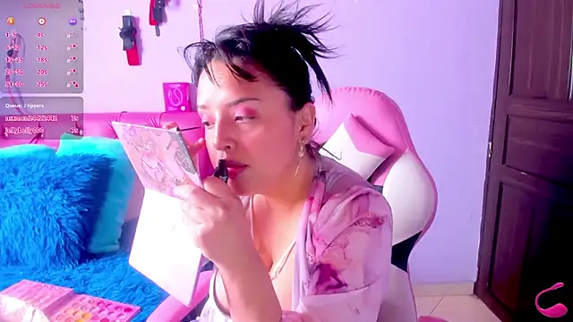 crissn0707 online show from 23, 11, 2025