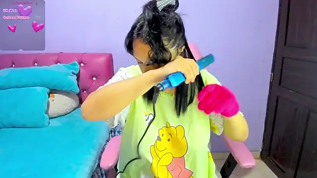 crissn0707 online show from 12, 3, 2026