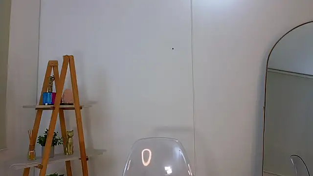 bella  adams online show from 21, 3, 2026