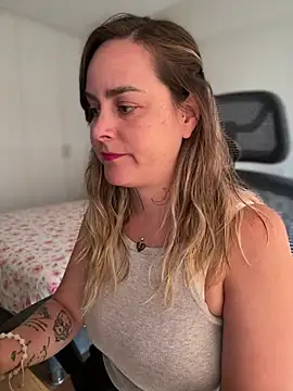 Snapshot of misslulipop chatting on 16, 3, 2025 misslulipop online show from 16, 3, 2025