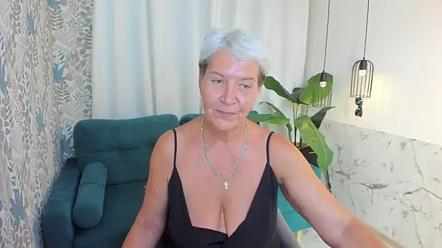 Snapshot of KathySunn chatting on 18, 7, 2026 KathySunn online show from 18, 7, 2026