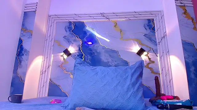 lorrayne  online show from 19, 11, 2025