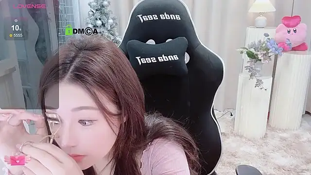Happy Kitty online show from 19, 12, 2024