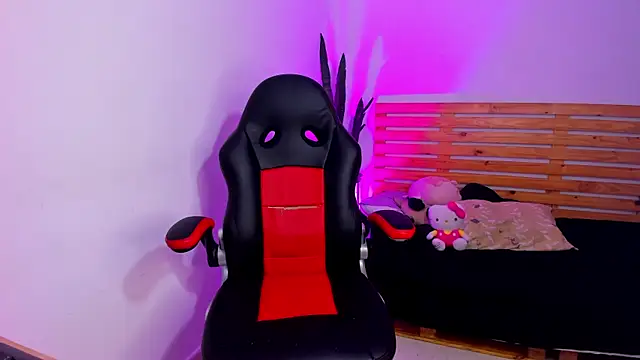 MaryJaneDove online show from 2, 2, 2025