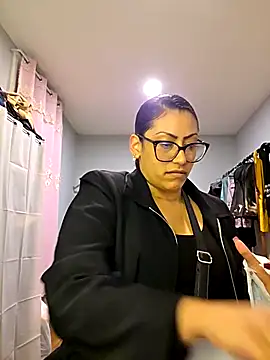 Snapshot of Nikkierosee chatting on 16, 2, 2026 Nikkierosee online show from 16, 2, 2026