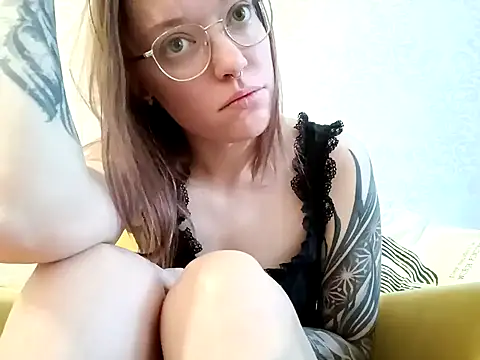 Aelita bb online show from 4, 2, 2025