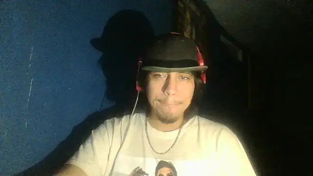 AlexAlejandro13 online show from 13, 10, 2025