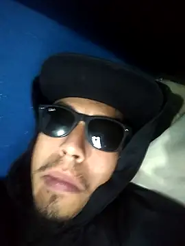 Snapshot of AlexAlejandro13 chatting on 21, 4, 2026 AlexAlejandro13 online show from 21, 4, 2026