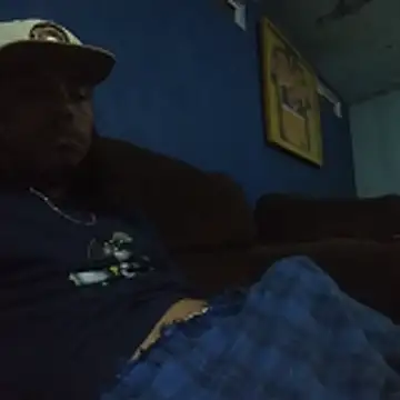 Snapshot of AlexAlejandro13 chatting on 5, 5, 2026 AlexAlejandro13 online show from 5, 5, 2026