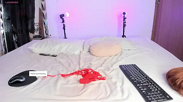 AgathaFoxx online show from 3, 2, 2026