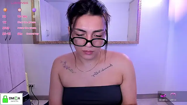 Snapshot of EricaVanderhill chatting on 16, 5, 2026 EricaVanderhill online show from 16, 5, 2026