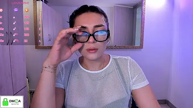 Snapshot of EricaVanderhill chatting on 28, 5, 2026 EricaVanderhill online show from 28, 5, 2026