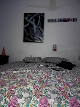 Snapshot of Alicbranca chatting on 15, 10, 2025 Alicbranca online show from 15, 10, 2025