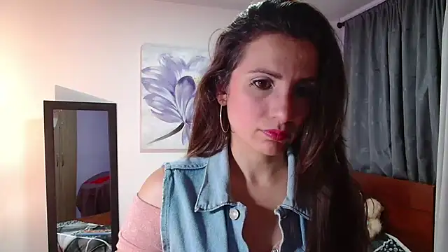 vanessabrown  online show from 1, 2, 2025