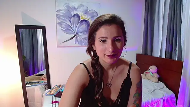 vanessabrown  online show from 12, 2, 2025