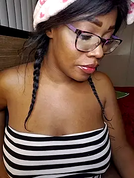 Snapshot of lollycoco chatting on 18, 12, 2025 lollycoco online show from 18, 12, 2025