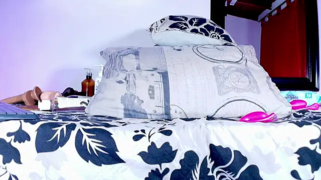 sofi decker online show from 8, 3, 2025