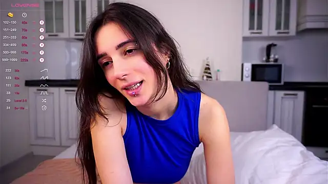 Holla Molly online show from 25, 2, 2025