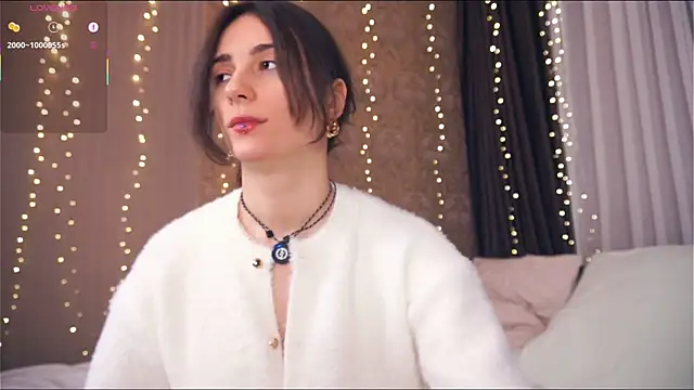 Holla Molly online show from 18, 1, 2026