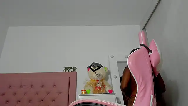 Lindsay-hii online show from 9, 1, 2025