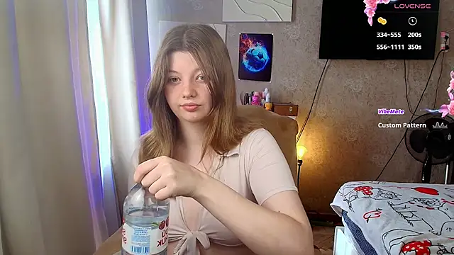 Snapshot of Vivian_cutie chatting on 9, 7, 2026 Vivian cutie online show from 9, 7, 2026