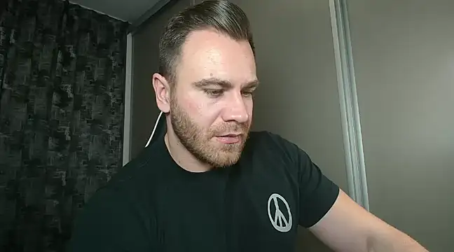 Thori92 online show from 4, 2, 2025