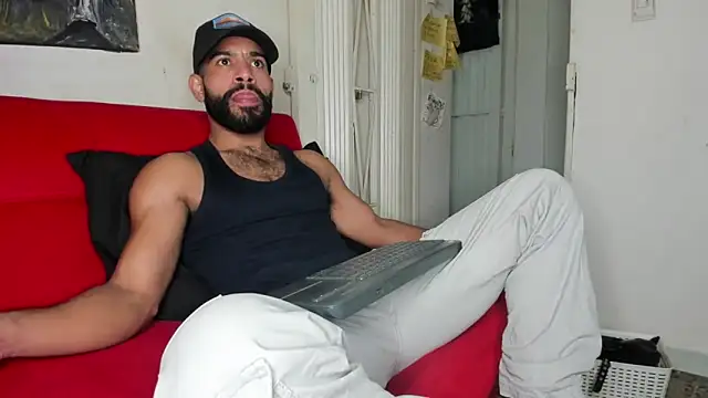 Snapshot of sweatyhairypig23 chatting on 4, 2, 2026 sweatyhairypig23 online show from 4, 2, 2026