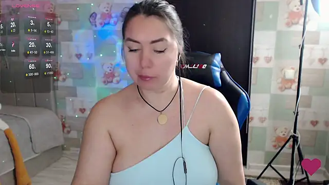 Snapshot of Korolek12 chatting on 3, 2, 2026 Korolek12 online show from 3, 2, 2026