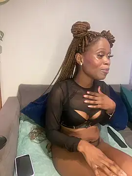 PETITE NAOMI online show from 19, 2, 2025