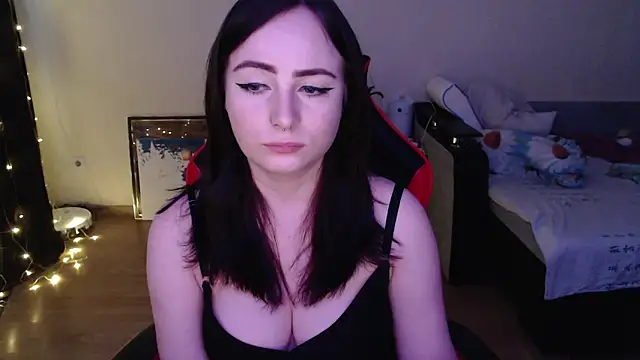 Snapshot of Laralianna chatting on 16, 1, 2026 Laralianna online show from 16, 1, 2026