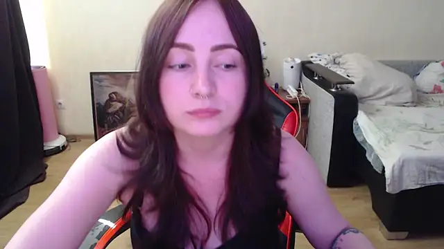 Snapshot of Laralianna chatting on 14, 6, 2026 Laralianna online show from 14, 6, 2026