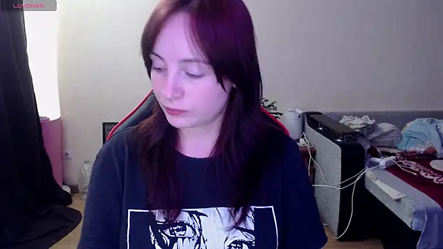 Snapshot of Laralianna chatting on 5, 8, 2026 Laralianna online show from 5, 8, 2026