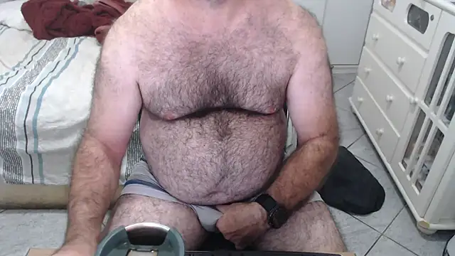 MysterBearMG online show from 9, 4, 2026