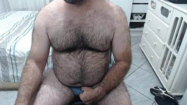 Snapshot of MysterBearMG chatting on 16, 4, 2026 MysterBearMG online show from 16, 4, 2026