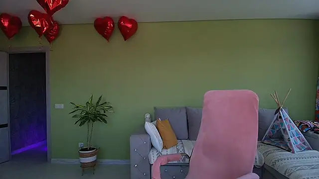 Snapshot of Cuddle_Cat chatting on 13, 6, 2026 Cuddle Cat online show from 13, 6, 2026