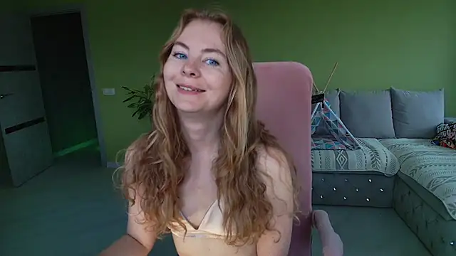 Snapshot of Cuddle_Cat chatting on 17, 6, 2026 Cuddle Cat online show from 17, 6, 2026