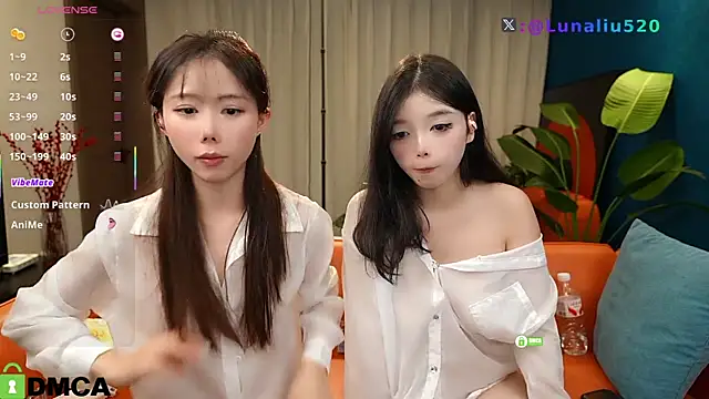 Snapshot of Luna520 chatting on 15, 10, 2025 Luna520 online show from 15, 10, 2025