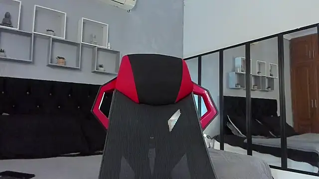 tyler hank01 online show from 26, 10, 2025