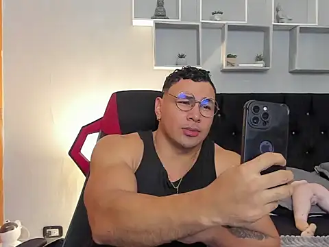 tyler hank01 online show from 16, 4, 2026