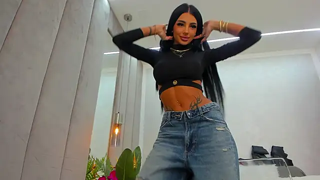 Britney Charm  online show from 26, 3, 2026